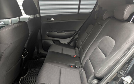 KIA Sportage IV рестайлинг, 2021 год, 2 190 000 рублей, 18 фотография