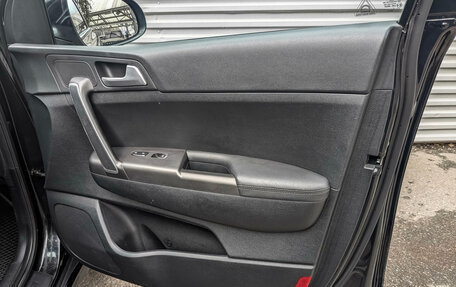 KIA Sportage IV рестайлинг, 2021 год, 2 190 000 рублей, 24 фотография