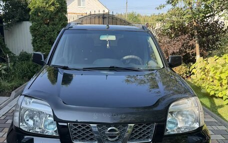 Nissan X-Trail, 2005 год, 700 000 рублей, 3 фотография
