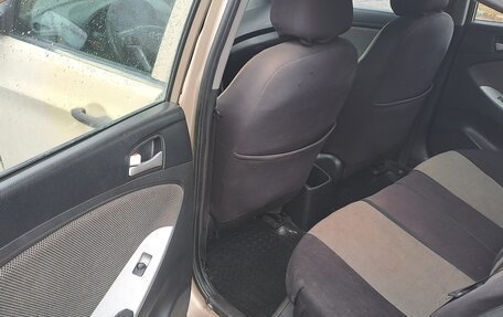 Hyundai Solaris II рестайлинг, 2012 год, 245 000 рублей, 10 фотография