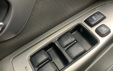 Toyota Land Cruiser Prado 120 рестайлинг, 2006 год, 1 470 000 рублей, 16 фотография