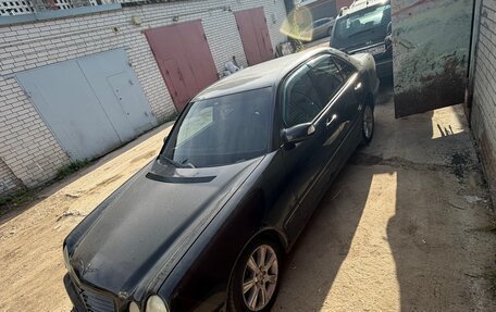 Mercedes-Benz E-Класс, 2000 год, 310 000 рублей, 2 фотография