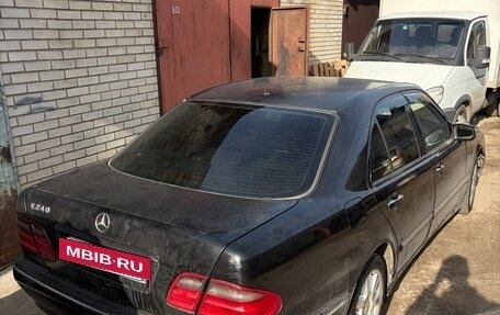 Mercedes-Benz E-Класс, 2000 год, 310 000 рублей, 3 фотография