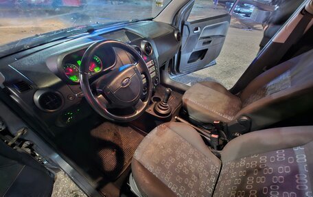 Ford Fusion I, 2005 год, 245 000 рублей, 17 фотография