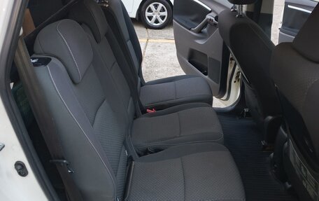 Toyota Verso I, 2013 год, 1 600 000 рублей, 25 фотография