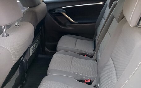 Toyota Verso I, 2013 год, 1 600 000 рублей, 23 фотография