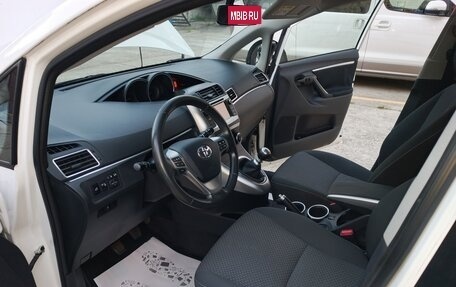 Toyota Verso I, 2013 год, 1 600 000 рублей, 22 фотография