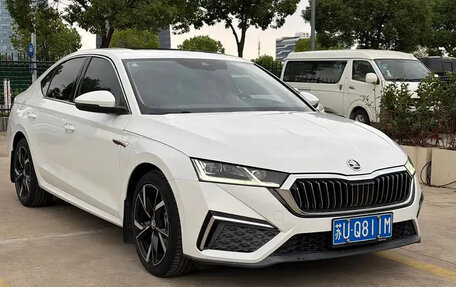Skoda Octavia IV, 2021 год, 1 900 000 рублей, 3 фотография