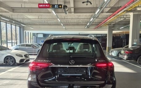 Mercedes-Benz GLE, 2026 год, 13 700 000 рублей, 3 фотография