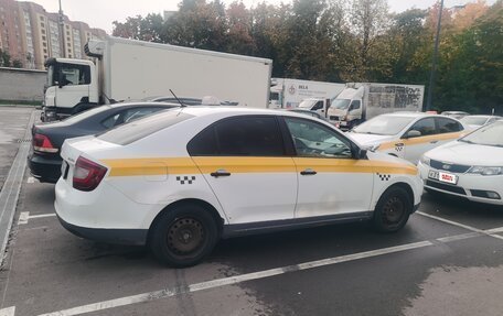 Skoda Rapid I, 2016 год, 290 000 рублей, 3 фотография
