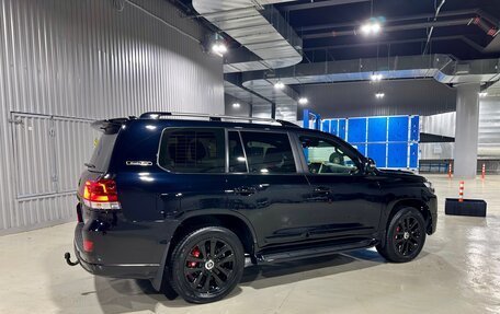 Toyota Land Cruiser 200, 2016 год, 6 800 000 рублей, 3 фотография
