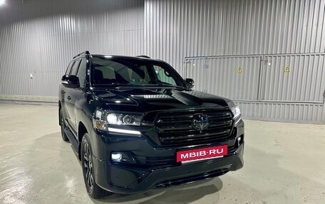 Toyota Land Cruiser 200, 2016 год, 6 800 000 рублей, 2 фотография