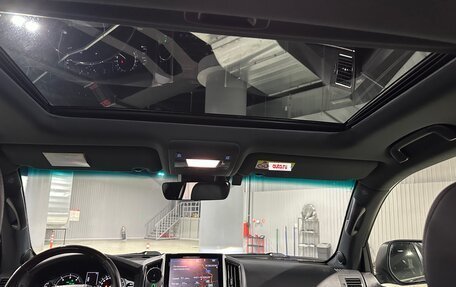 Toyota Land Cruiser 200, 2016 год, 6 800 000 рублей, 13 фотография