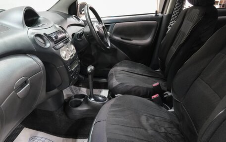 Toyota Vitz, 2003 год, 349 000 рублей, 14 фотография