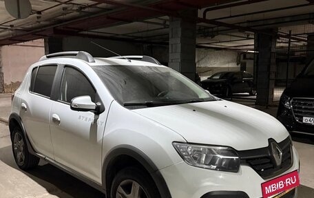 Renault Sandero II рестайлинг, 2018 год, 1 200 000 рублей, 3 фотография