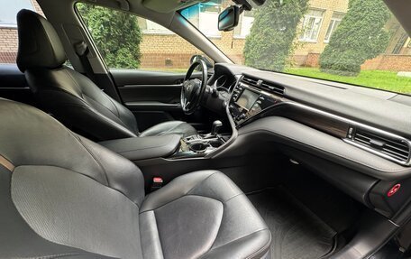 Toyota Camry, 2019 год, 2 370 000 рублей, 11 фотография