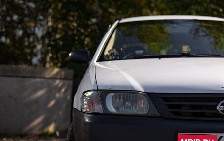 Nissan AD II, 2000 год, 232 000 рублей, 1 фотография