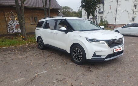 KIA Carnival, 2020 год, 2 100 000 рублей, 3 фотография