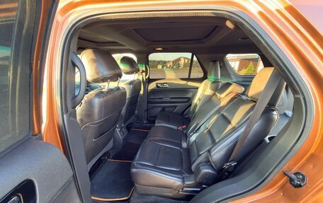 Ford Explorer VI, 2013 год, 1 950 000 рублей, 14 фотография