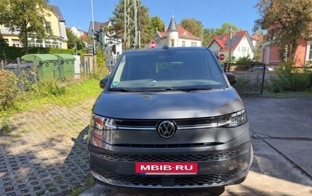 Volkswagen Multivan, 2023 год, 5 050 000 рублей, 3 фотография