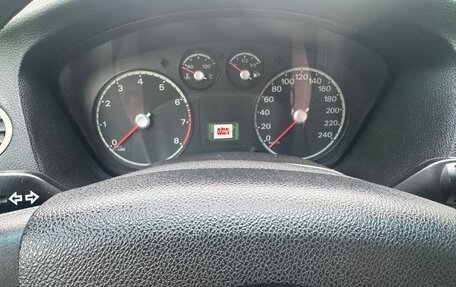 Ford Focus II рестайлинг, 2005 год, 293 000 рублей, 17 фотография