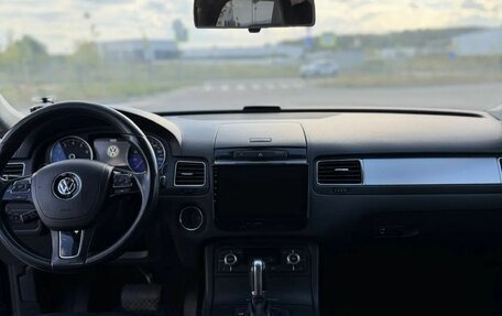 Volkswagen Touareg III, 2011 год, 2 500 000 рублей, 7 фотография