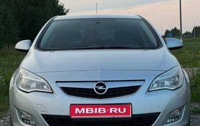 Opel Astra J, 2011 год, 550 000 рублей, 1 фотография