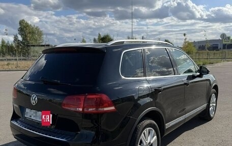 Volkswagen Touareg III, 2011 год, 2 500 000 рублей, 3 фотография