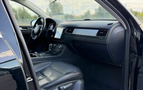 Volkswagen Touareg III, 2011 год, 2 500 000 рублей, 8 фотография