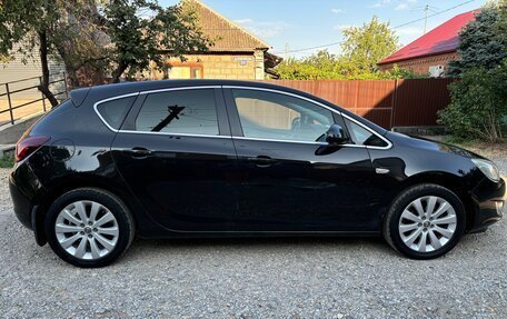 Opel Astra J, 2011 год, 750 000 рублей, 5 фотография