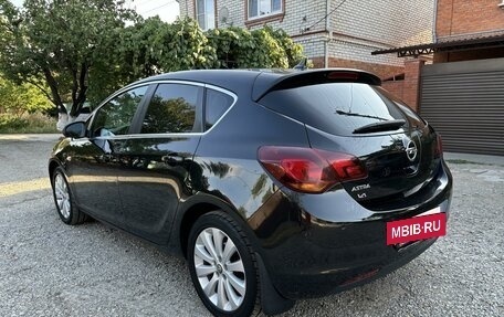 Opel Astra J, 2011 год, 750 000 рублей, 10 фотография