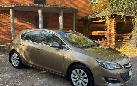 Opel Astra J, 2012 год, 720 000 рублей, 2 фотография