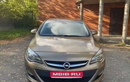 Opel Astra J, 2012 год, 720 000 рублей, 3 фотография