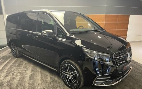 Mercedes-Benz V-Класс, 2024 год, 18 500 000 рублей, 3 фотография