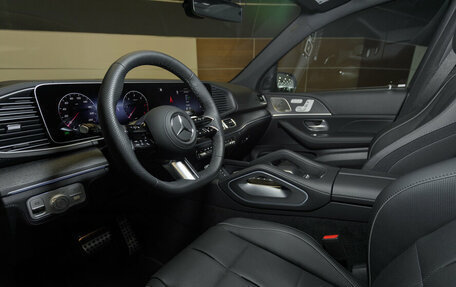 Mercedes-Benz GLS, 2024 год, 17 600 000 рублей, 12 фотография