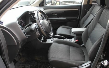 Mitsubishi Outlander III рестайлинг 3, 2013 год, 1 295 000 рублей, 8 фотография