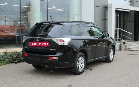 Mitsubishi Outlander III рестайлинг 3, 2013 год, 1 295 000 рублей, 5 фотография