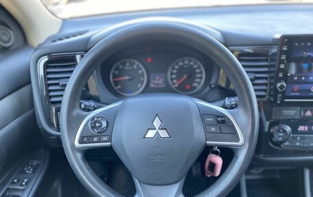 Mitsubishi Outlander III рестайлинг 3, 2012 год, 850 000 рублей, 11 фотография