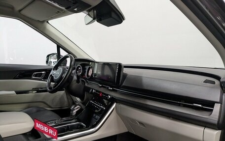 KIA Carnival, 2023 год, 4 440 000 рублей, 17 фотография