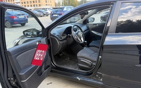 Hyundai Solaris II рестайлинг, 2012 год, 730 000 рублей, 8 фотография