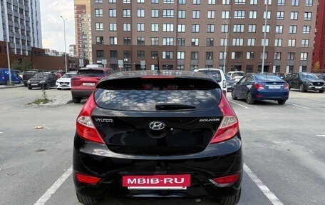 Hyundai Solaris II рестайлинг, 2012 год, 730 000 рублей, 4 фотография