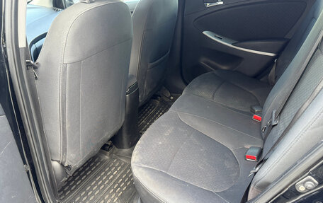 Hyundai Solaris II рестайлинг, 2012 год, 730 000 рублей, 24 фотография