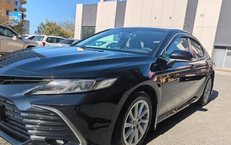 Toyota Camry, 2021 год, 2 850 000 рублей, 2 фотография