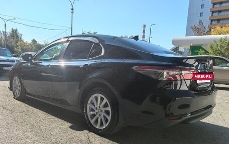 Toyota Camry, 2021 год, 2 850 000 рублей, 5 фотография