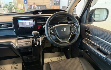 Honda Stepwgn IV, 2015 год, 1 899 000 рублей, 15 фотография
