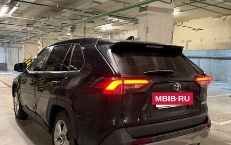 Toyota RAV4, 2021 год, 2 979 000 рублей, 4 фотография