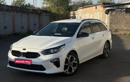 KIA cee'd III, 2021 год, 1 900 000 рублей, 1 фотография