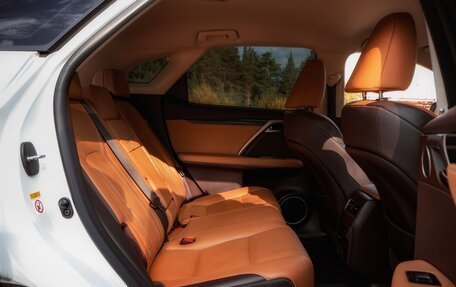 Lexus RX IV рестайлинг, 2016 год, 3 850 000 рублей, 10 фотография