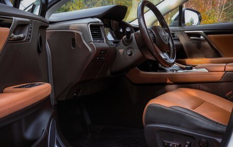 Lexus RX IV рестайлинг, 2016 год, 3 850 000 рублей, 9 фотография