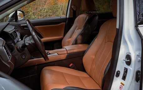 Lexus RX IV рестайлинг, 2016 год, 3 850 000 рублей, 15 фотография